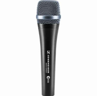 Figure 12. Dynamic microphones 